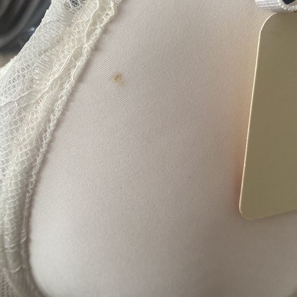 A off-white bra Brand new with tag never warn. - Picture 3 of 5